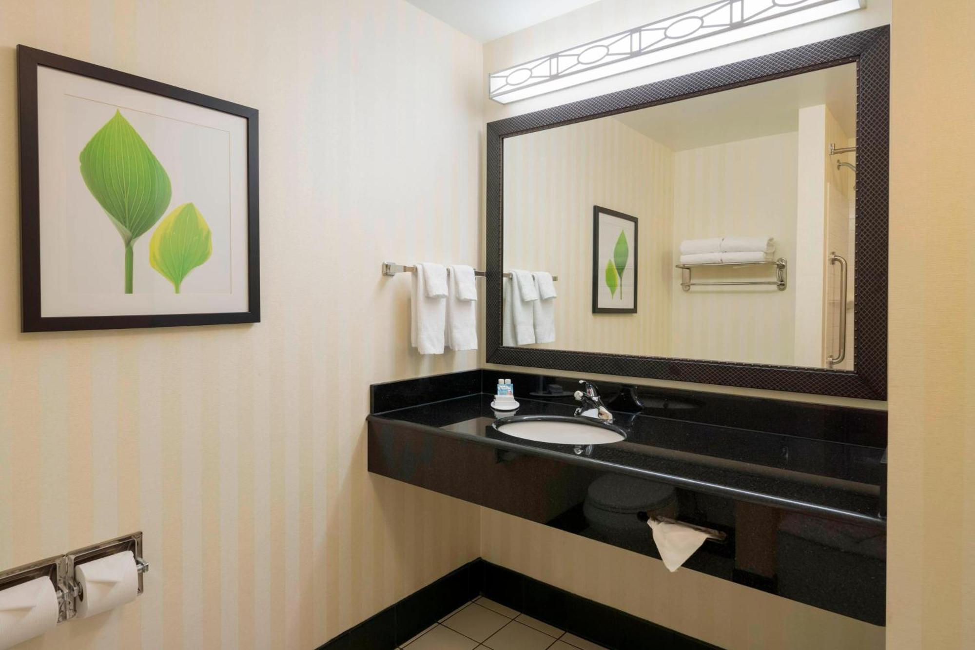 Fairfield Inn & Suites Huntingdon Raystown Lake Exterior foto