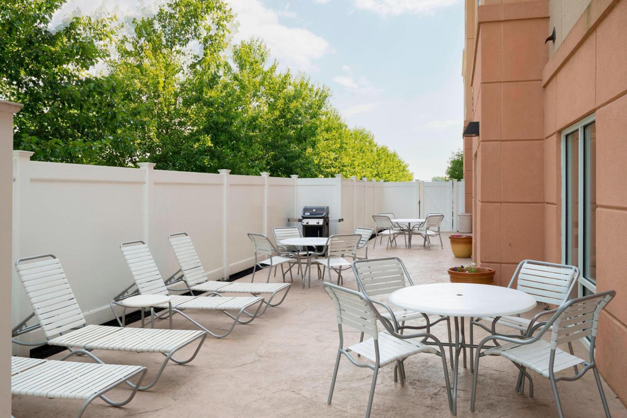 Fairfield Inn & Suites Huntingdon Raystown Lake Exterior foto